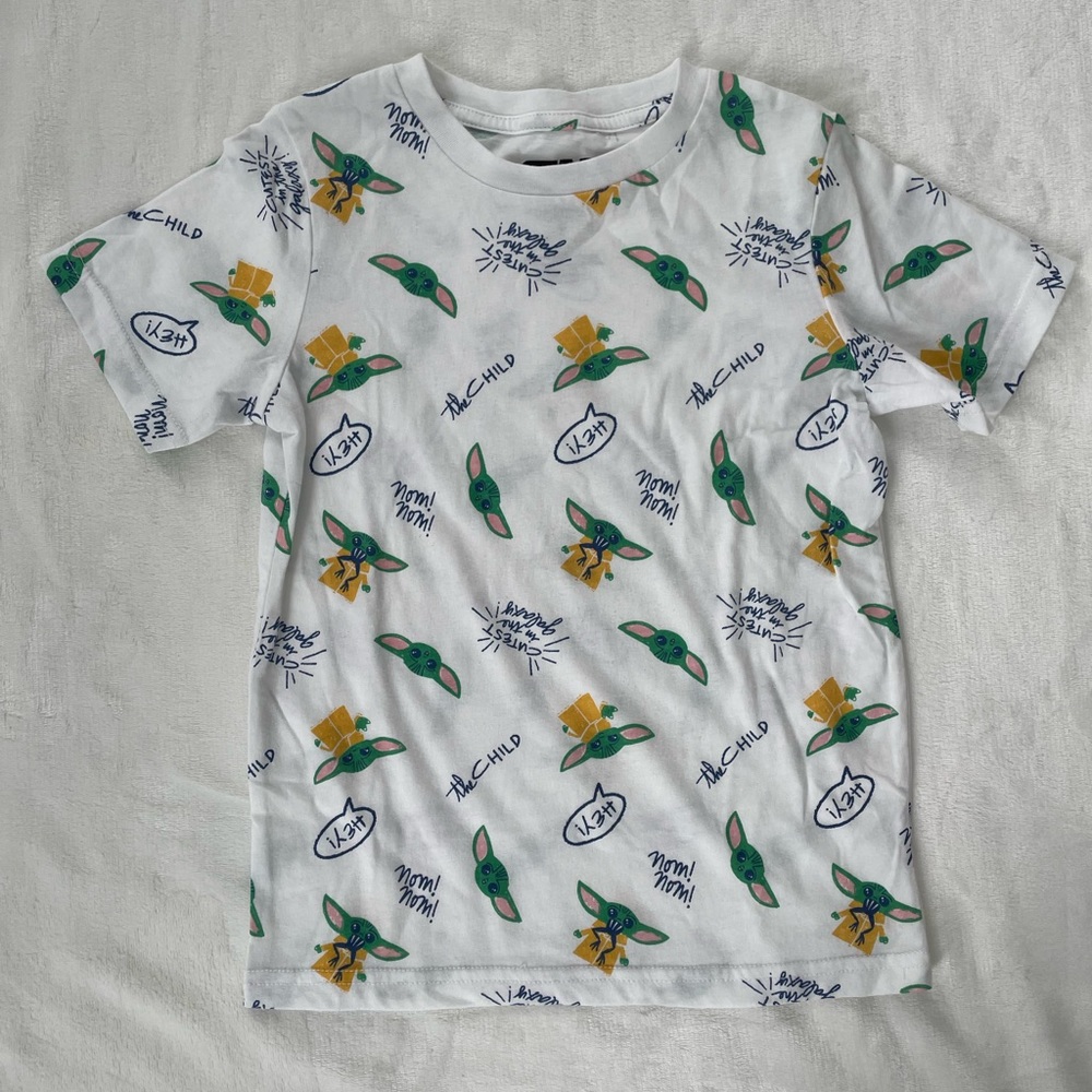 Star Wars Mandalorian Grogu Tee